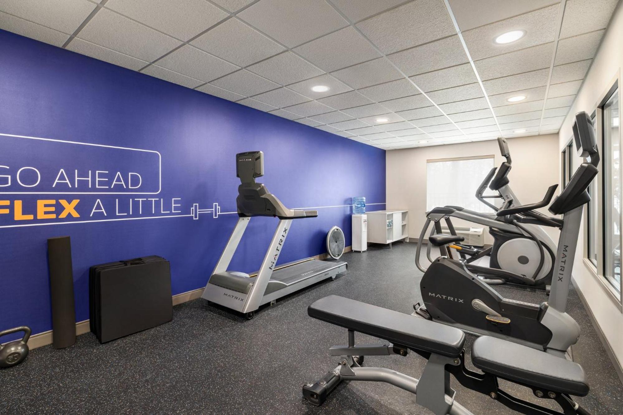 Holiday Inn Express Syracuse Airport By Ihg North Syracuse Eksteriør bilde