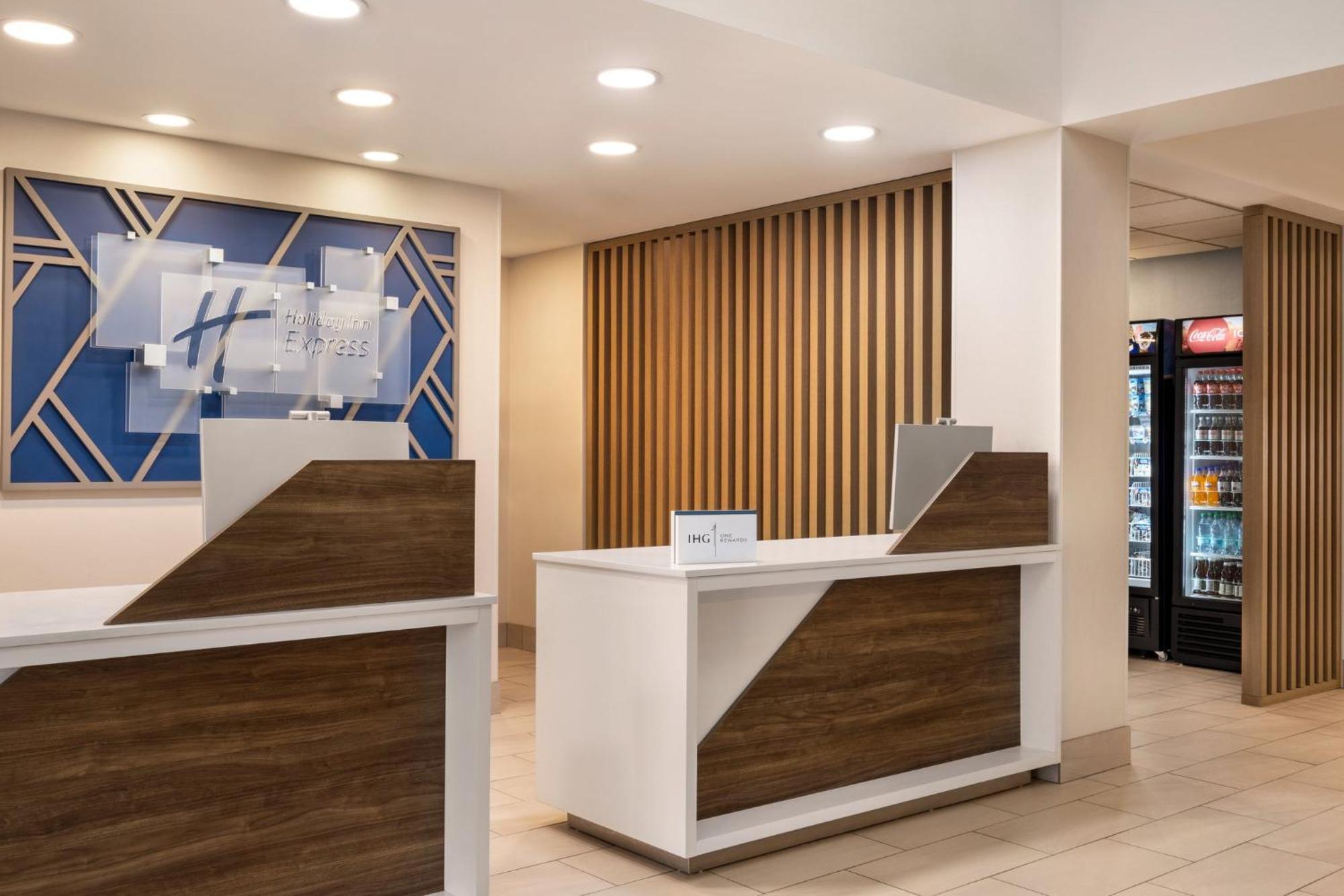 Holiday Inn Express Syracuse Airport By Ihg North Syracuse Eksteriør bilde